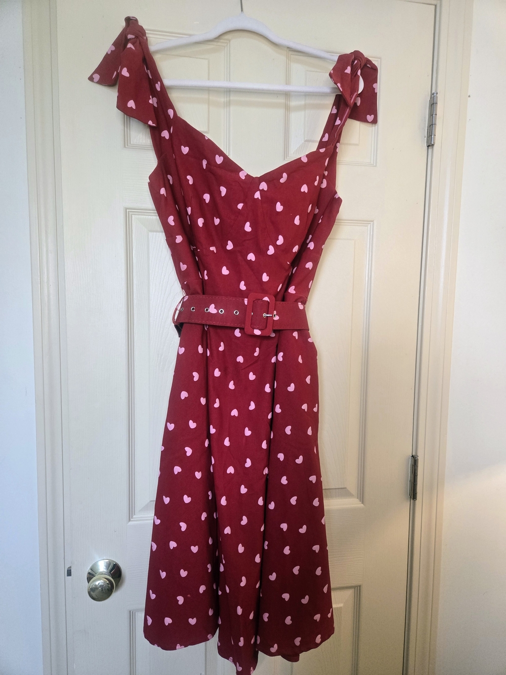 Unique Vintage Red Heart-Print Tie-Strap Midi Dress